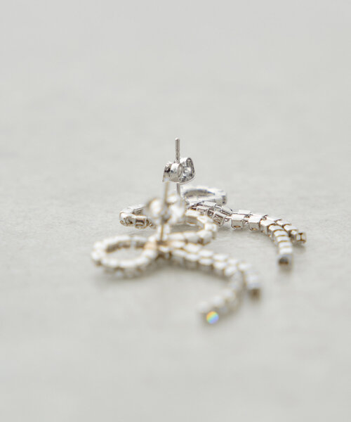 Chico（チコ）の「ビジューリボンピアス（ピアス（両耳用））」 - WEAR