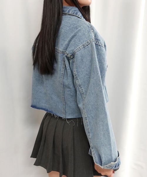 CORNERS(コーナーズ)の「カットオフデニムジャケット(デニムジャケット・レディース・ブラック/ライトブルー・M)」の5枚目の写真