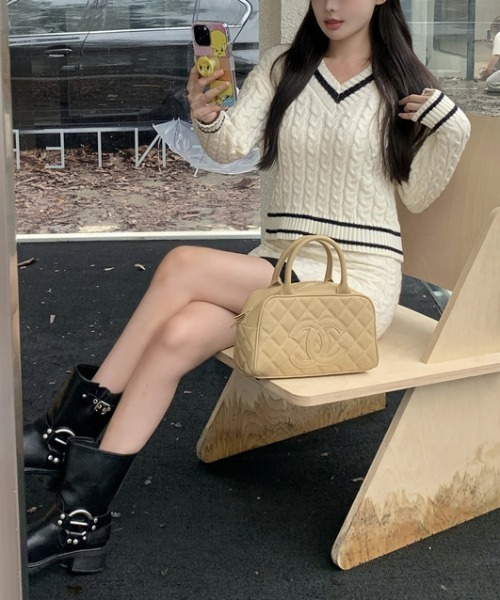 gossip!ロサンゼルス(ゴシップロサンゼルス)の「ケーブル柄キャンバス風セットアップ(ニット/セーター・レディース・ベージュ/ピンク/ブラック/ホワイト/ライトグレー・FREE)」の10枚目の写真