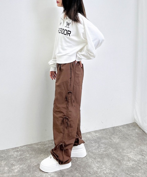 INGNI(イング)の「ハーフZIPショートスウェットトップス(スウェット・レディース・オートミール/ブラック/オフホワイト/ブラウン・M)」の18枚目の写真