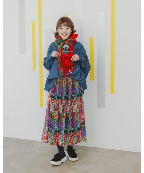 ScoLar(スカラー)の「643330:スカラーちゃんタグ入りチェックマフラー(マフラー・レディース・レッド/グリーン/アイボリー・FREE)」の10枚目の写真