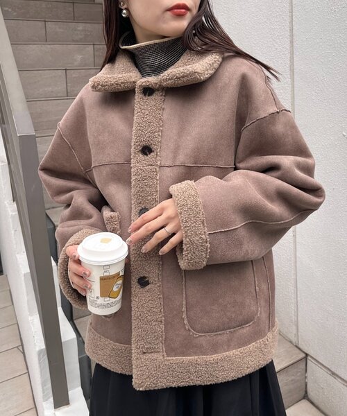 CIAOPANIC TYPY(チャオパニックティピー)の「【WEB限定】リバーシブルムートンボアコート(その他アウター・レディース・ブラウン/モカ・ONE SIZE)」の13枚目の写真