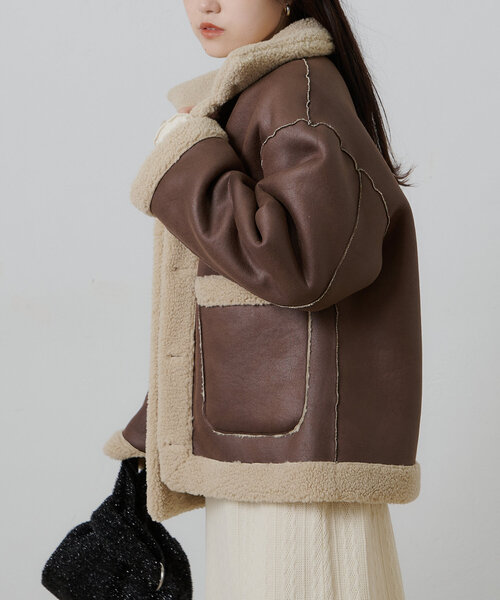 CIAOPANIC TYPY(チャオパニックティピー)の「【WEB限定】リバーシブルムートンボアコート(その他アウター・レディース・ブラウン/モカ・ONE SIZE)」の21枚目の写真