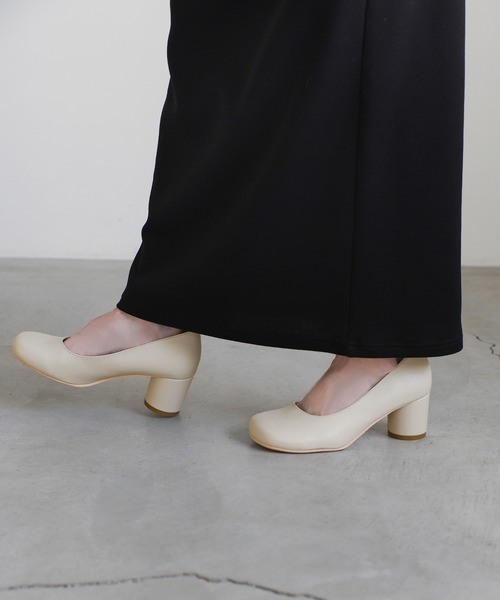 select MOCA（セレクトモカ）の「ラウンドトゥヒールパンプス（パンプス・レディース・ベージュ/ブラック・SMALL/MEDIUM/LARGE）」の6枚目の写真