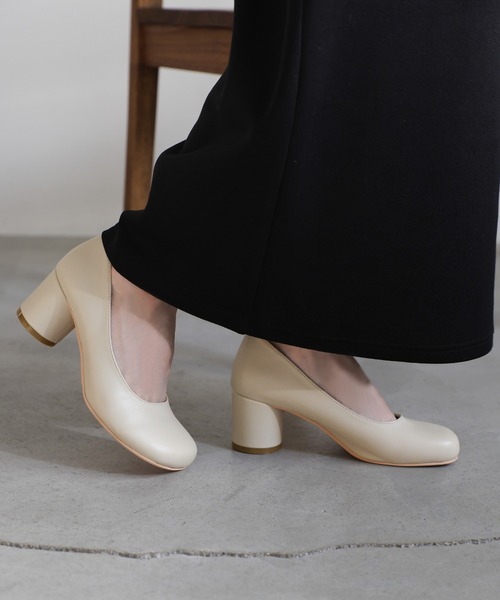 select MOCA（セレクトモカ）の「ラウンドトゥヒールパンプス（パンプス・レディース・ベージュ/ブラック・SMALL/MEDIUM/LARGE）」の8枚目の写真