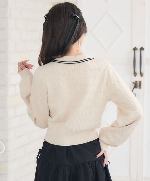 ems excite(エムズエキサイト)の「ケーブルポロNTPO(ニット/セーター・レディース・ピンク/ブラウン/ナチュラル/ブルー・FREE)」の7枚目の写真