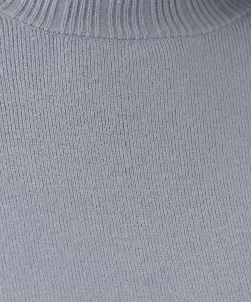 couture brooch（クチュールブローチ）の「◆【プチプラ・もちもちな肌触り】スカラリブデザインパフニット（ニット/セーター・レディース・ブラック/レッド系/サックスブルー/オフホワイト・38/42）」の8枚目の写真