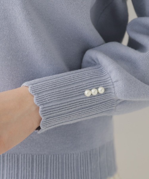 couture brooch（クチュールブローチ）の「◆【プチプラ・もちもちな肌触り】スカラリブデザインパフニット（ニット/セーター・レディース・ブラック/レッド系/サックスブルー/オフホワイト・38/42）」の16枚目の写真