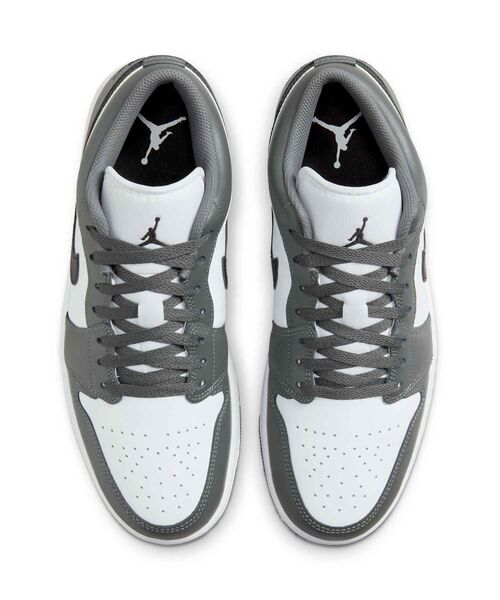 JORDAN BRAND（ジョーダンブランド）の「エア ジョーダン 1 LOW メンズシューズ / Air Jordan 1 Low Men's Shoes 553558-152 White（スニーカー・メンズ・グレー系その他・25/25.5/26/26.5/27/27.5/28/28.5/29/29.5/30）」の4枚目の写真