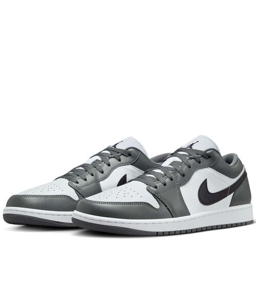 JORDAN BRAND（ジョーダンブランド）の「エア ジョーダン 1 LOW メンズシューズ / Air Jordan 1 Low Men's Shoes 553558-152 White（スニーカー・メンズ・グレー系その他・25/25.5/26/26.5/27/27.5/28/28.5/29/29.5/30）」の5枚目の写真