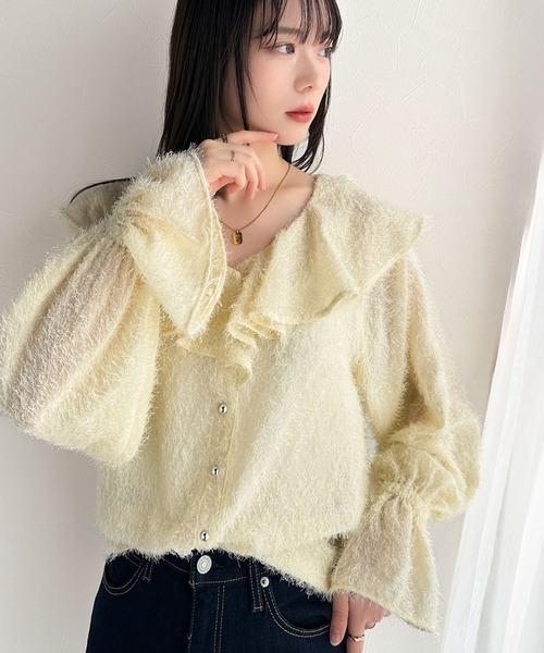mily bilet（ミウィビレット）の「【mily bilet】ふんわり愛らしさを纏う大人ガーリーMIX。シアーフェザーフリル襟キャンディースリーブブラウス（長袖）（シャツ/ブラウス・レディース・イエロー/アイボリー/ブラック・X-LARGE/SMALL/MEDIUM/LARGE）」の20枚目の写真