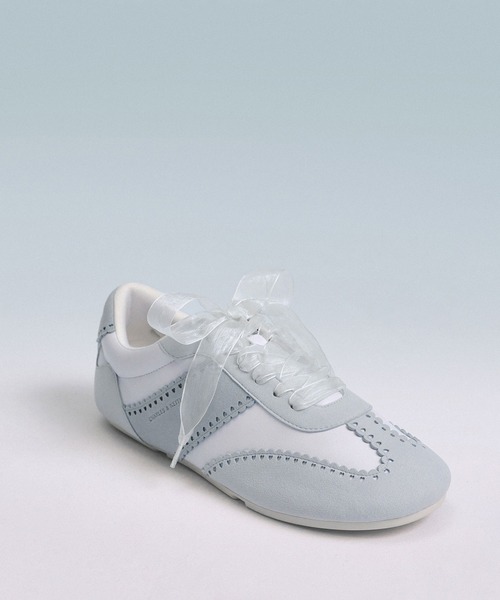 CHARLES & KEITH（チャールズ & キース）の「ハート シアーレーススニーカー（スニーカー・レディース・ホワイト/ライトピンク/ライトブルー・25cm/24.5cm/23.5cm/23cm/25.5cm/22.5cm）」の2枚目の写真