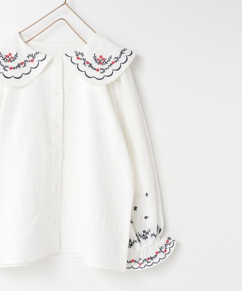 LOWRYS FARM(ローリーズファーム)の「フラワーシシュウブラウス 292570(シャツ/ブラウス・キッズ・オフホワイト/ブルー・110cm/120cm/130cm/140cm/150cm)」の15枚目の写真