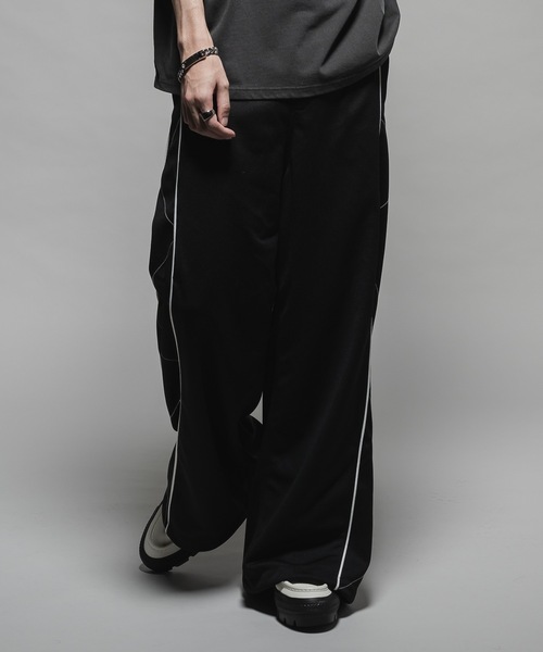 CASPER JOHN(キャスパージョン)の「Piping stitch track pants/パイピングステッチトラックパンツ(その他パンツ・メンズ・ブラック/グレー・X-SMALL/SMALL/MEDIUM/LARGE)」の4枚目の写真