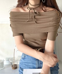Tシャツ/カットソー（ブラウン/茶色系・オフショルダー）ファッション