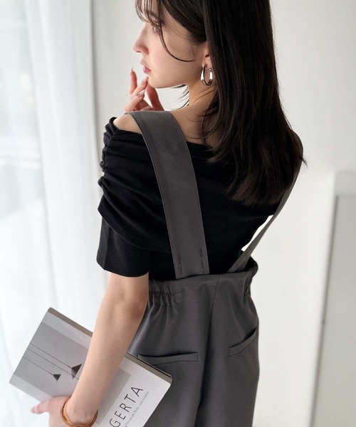 classicalelf(クラシカルエルフ)の「視線を奪う、美デコルテ。華奢見えを叶える、絶妙ドレープが◎ タイ付き五分袖オフショルトップス(Tシャツ/カットソー・レディース・ブラウン/グレイッシュベージュ/ブラック/オフホワイト/杢グレー・X-LARGE/SMALL/MEDIUM/LARGE)」の18枚目の写真