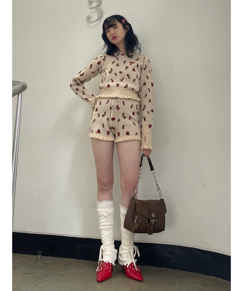 jouetie（ジュエティ）の「【jouetie×HTH】フリルフラワーニットパンツ【コラボ/セットアップ対応】（その他パンツ・レディース・レッド/アイボリー・MEDIUM）」の3枚目の写真