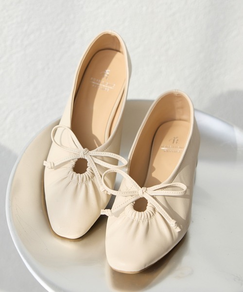 ROPE' PICNIC(ロペピクニック)の「リボンギャザーミドルヒールパンプス(パンプス・レディース・ブラック/キナリ・S/M/L)」の8枚目の写真