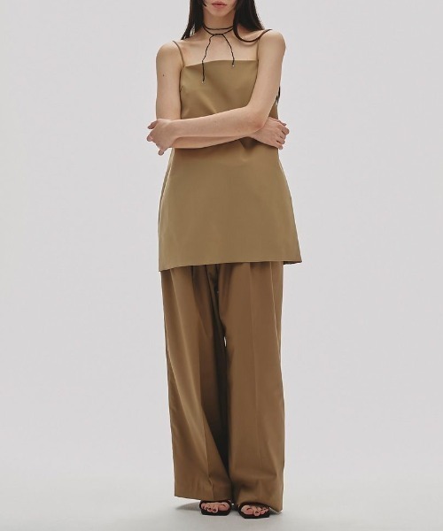 TODAYFUL（トゥデイフル）の「【TODAYFUL/トゥデイフル】Lightweight Tuck Trousers/タックトラウザー（その他パンツ・レディース・ブラック/ダークブラウン/ベージュ・36/38）」の9枚目の写真