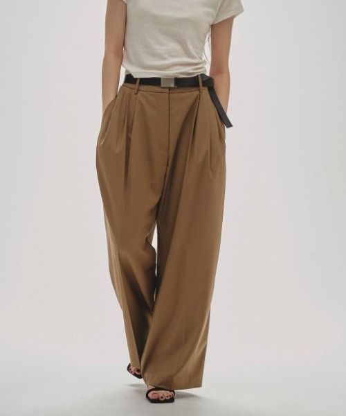 TODAYFUL（トゥデイフル）の「【TODAYFUL/トゥデイフル】Lightweight Tuck Trousers/タックトラウザー（その他パンツ・レディース・ブラック/ダークブラウン/ベージュ・36/38）」の10枚目の写真