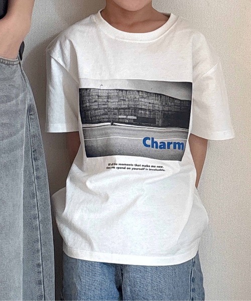 PUAL CE CIN（ピュアルセシン）の「【KIDS】CharmフォトプリントTシャツ（Tシャツ/カットソー・キッズ・オフホワイト/チャコールグレー・MEDIUM）」の4枚目の写真