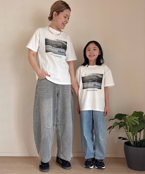 PUAL CE CIN（ピュアルセシン）の「【KIDS】CharmフォトプリントTシャツ（Tシャツ/カットソー・キッズ・オフホワイト/チャコールグレー・MEDIUM）」の6枚目の写真