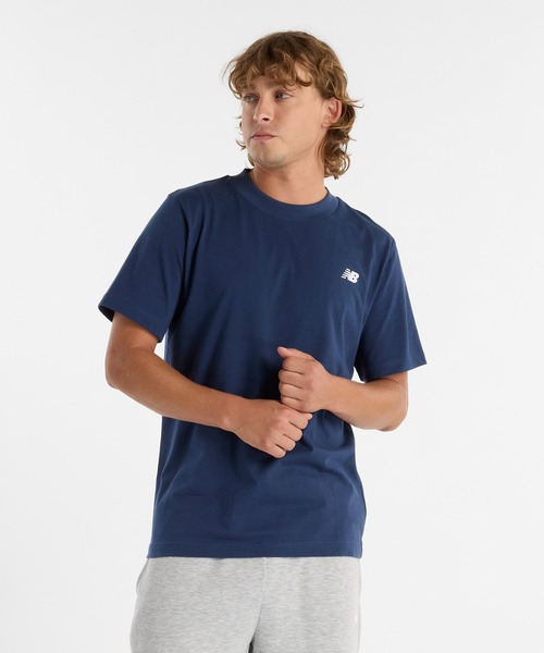 NEW BALANCE(ニューバランス)の「Sport Arch Graphic ショートスリーブTシャツ(Tシャツ/カットソー・メンズ・ネイビー/ホワイト/ライトグレー/ブラック/ローズ・SMALL/MEDIUM/LARGE/X-LARGE/XX-LARGE)」の4枚目の写真