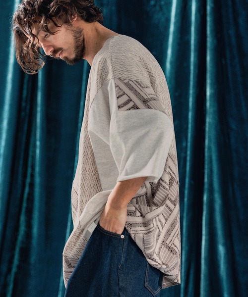 ANGENEHM（アンゲネーム）の「mt9527-Geometric jacquard fabric switching design oversized T-shirt Tシャツ（Tシャツ/カットソー・メンズ・ブラック/オートミール・S/M/L）」の5枚目の写真