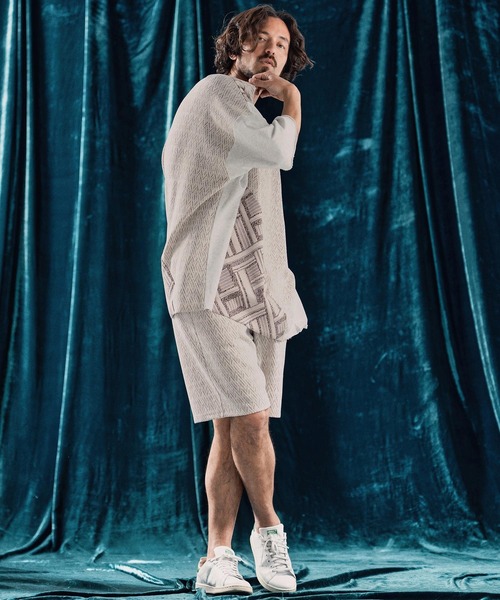 ANGENEHM（アンゲネーム）の「mt9527-Geometric jacquard fabric switching design oversized T-shirt Tシャツ（Tシャツ/カットソー・メンズ・ブラック/オートミール・S/M/L）」の8枚目の写真