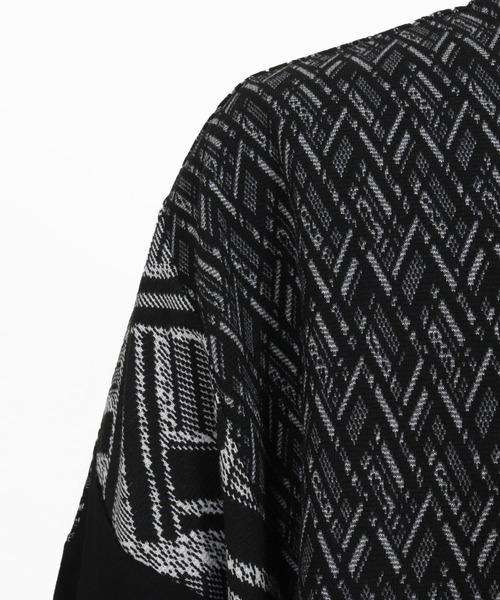 ANGENEHM（アンゲネーム）の「mt9527-Geometric jacquard fabric switching design oversized T-shirt Tシャツ（Tシャツ/カットソー・メンズ・ブラック/オートミール・S/M/L）」の21枚目の写真