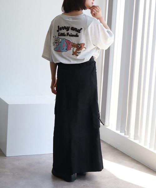 Tom&Jerry(トムアンドジェリー)の「【Tom & Jerry/トム & ジェリー】 アートワークデザイン サガラ刺繍 半袖 Tシャツ(Tシャツ/カットソー・レディース・ダークネイビー/ミント/オートミール/イエロー・M/L)」の9枚目の写真