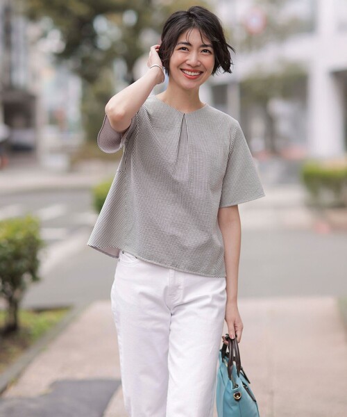 J.PRESS Ladies（J.プレス レディス）の「【洗える・抗菌防臭・吸水速乾】サッカージャージー ペプラム カットソー（Tシャツ/カットソー・レディース・ブラウン系1/イエロー系1/ふじ色系1/ブルー系1・SMALL）」の5枚目の写真