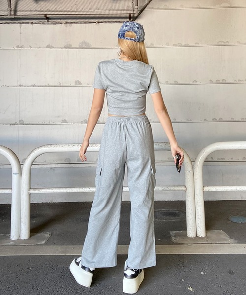 non-hedge(ノンヘッジ)の「シルバープレートTシャツカーゴパンツセットアップ(セットアップ・レディース・グレー/オフホワイト/ブラック/カーキ・FREE)」の20枚目の写真