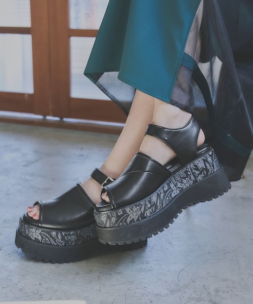 HARE（ハレ）の「ガラソールボリュームサンダル(HARE)（サンダル・レディース・グレー/ブラック・MEDIUM/LARGE）」の16枚目の写真