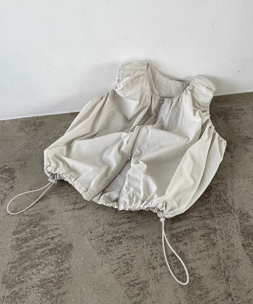 AIC.（エーアイシー）の「ダブルジップドロストノースリトップス（ベスト・レディース・キナリ/ブラック・FREE）」の3枚目の写真