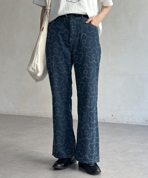 CPCM(シーピーシーエム)の「フラワーフレアデニムパンツ(デニムパンツ・メンズ・ネイビー・SMALL/MEDIUM/LARGE)」の7枚目の写真