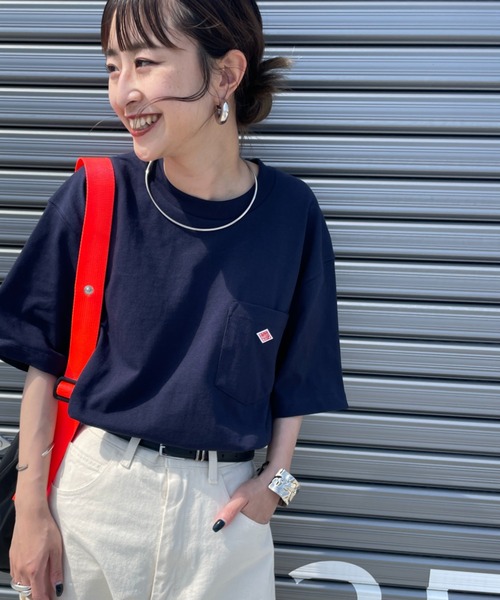 DANTON（ダントン）の「[DANTON/ダントン] ワンポイントロゴ ポケットTシャツ（Tシャツ/カットソー・レディース・グレイッシュベージュ/サックスブルー/アイボリー/ブラック/ダークグリーン/チャコールグレー/ライトグレー/ホワイト/ネイビー・S/M/L/XL/XXL）」の8枚目の写真