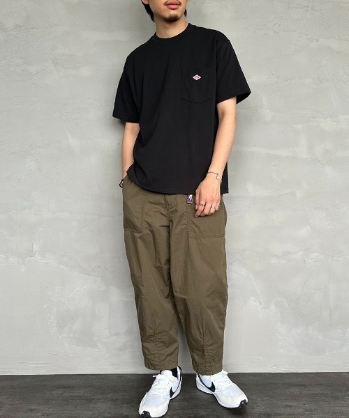 DANTON（ダントン）の「[DANTON/ダントン] ワンポイントロゴ ポケットTシャツ（Tシャツ/カットソー・レディース・グレイッシュベージュ/サックスブルー/アイボリー/ブラック/ダークグリーン/チャコールグレー/ライトグレー/ホワイト/ネイビー・S/M/L/XL/XXL）」の15枚目の写真