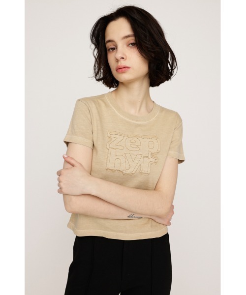 SLY(スライ)の「【限定カラーあり】PATCH LOGO COMPACT T/SH パッチロゴ コンパクト Tシャツ 半袖 夏服(Tシャツ/カットソー・レディース・レッド/ライトブラック/ブルー/カーキ/ライトベージュ・FREE)」の17枚目の写真