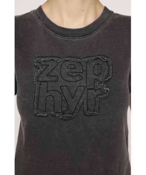 SLY(スライ)の「【限定カラーあり】PATCH LOGO COMPACT T/SH パッチロゴ コンパクト Tシャツ 半袖 夏服(Tシャツ/カットソー・レディース・レッド/ライトブラック/ブルー/カーキ/ライトベージュ・FREE)」の10枚目の写真