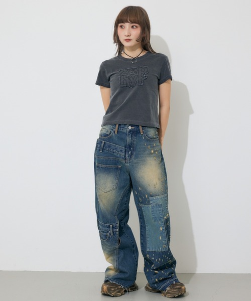 SLY(スライ)の「【限定カラーあり】PATCH LOGO COMPACT T/SH パッチロゴ コンパクト Tシャツ 半袖 夏服(Tシャツ/カットソー・レディース・レッド/ライトブラック/ブルー/カーキ/ライトベージュ・FREE)」の13枚目の写真