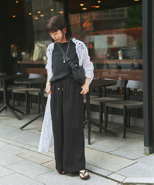 VERMEIL par iena(ヴェルメイユパーイエナ)の「《手洗い可》トリアセリネン リラックスパンツ(その他パンツ・レディース・ブラック/アイボリー・36/38/40)」の3枚目の写真