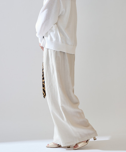 VERMEIL par iena(ヴェルメイユパーイエナ)の「《手洗い可》トリアセリネン リラックスパンツ(その他パンツ・レディース・ブラック/アイボリー・36/38/40)」の11枚目の写真