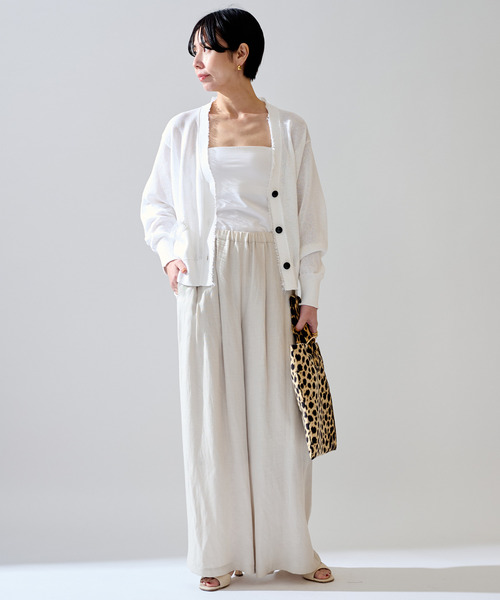 VERMEIL par iena(ヴェルメイユパーイエナ)の「《手洗い可》トリアセリネン リラックスパンツ(その他パンツ・レディース・ブラック/アイボリー・36/38/40)」の13枚目の写真