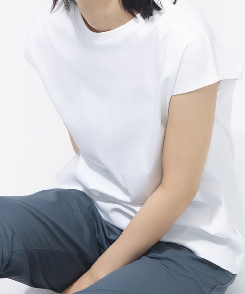 TIGORA(ティゴラ)の「ティゴラ TIGORA UVカットコットンフレンチスリーブTシャツ(Tシャツ/カットソー・レディース・ライトベージュ/ブラック/ホワイト/ペールイエロー・S/XL/M/L)」の2枚目の写真