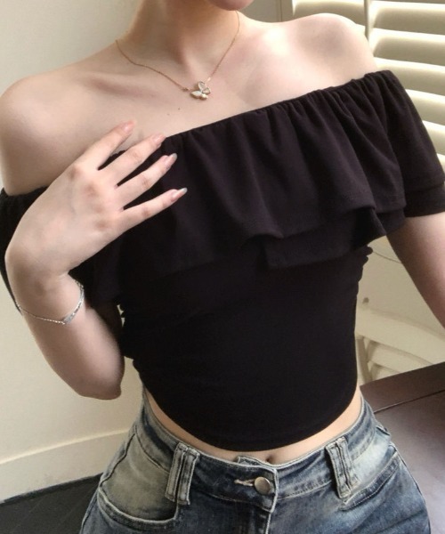 Mejoul(メジュール)の「フリルオフショルコンパクト半袖トップス(Tシャツ/カットソー・レディース・ピンク/ホワイト/ブラック/ブルー・M/S/L)」の3枚目の写真