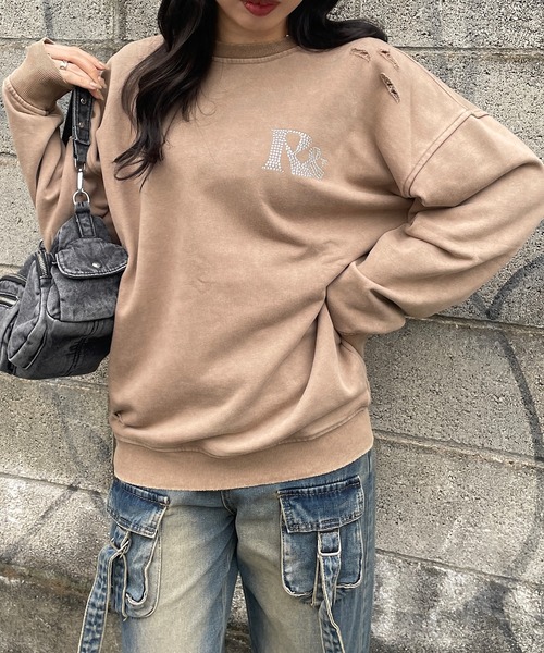 ROGER AND RAW(ロジャーアンドロウ)の「ラインストーン付きダメージスウェットプルオーバー(スウェット・レディース・ブラック/ホワイト/レッド/ベージュ・FREE)」の17枚目の写真