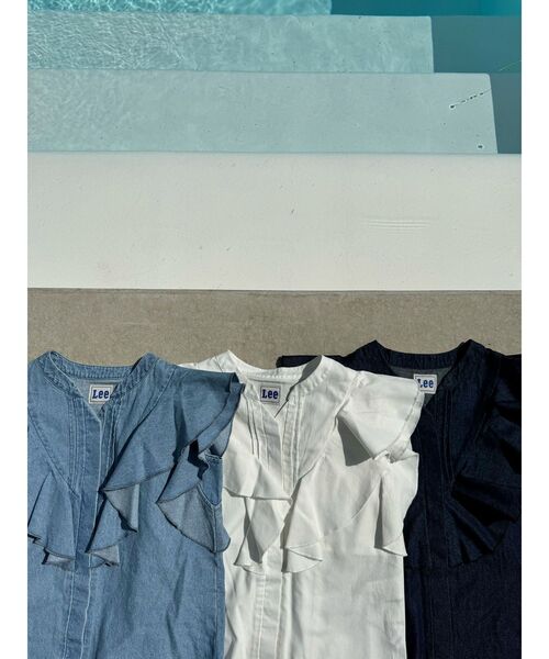 Lee（リー）の「【Leeコラボ】Vネックフリルタックブラウス（シャツ/ブラウス・レディース・オフホワイト/ブルー/インディゴブルー・FREE）」の12枚目の写真