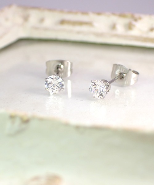 CERCA(チェルカ)の「HaRu*/ハート&キューピッド 最高級ジルコニアピアス(4mm)(ピアス(両耳用)・レディース・A/B・FREE)」の3枚目の写真