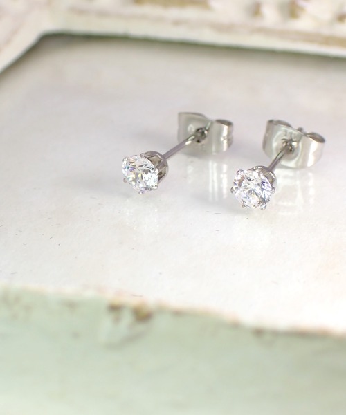 CERCA(チェルカ)の「HaRu*/ハート&キューピッド 最高級ジルコニアピアス(4mm)(ピアス(両耳用)・レディース・A/B・FREE)」の5枚目の写真